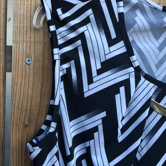 Chevron striped top - Picture 3 of 3